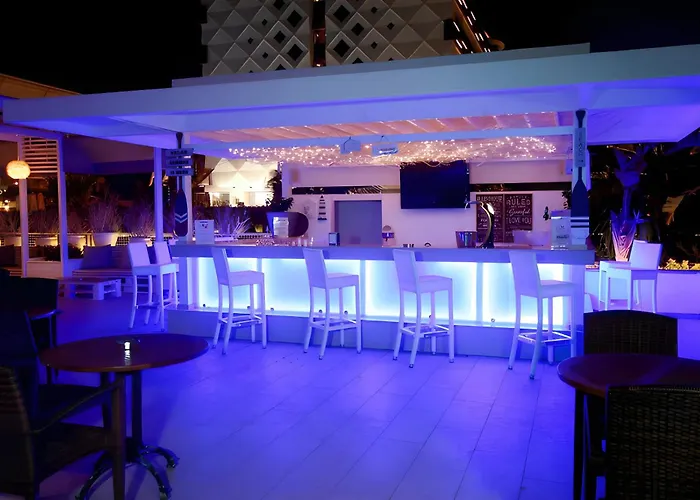 Supreme ıçmeler Adults Only 4*